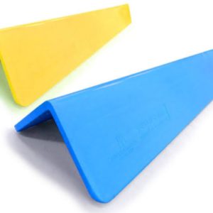 Plastic angle 50x50x02